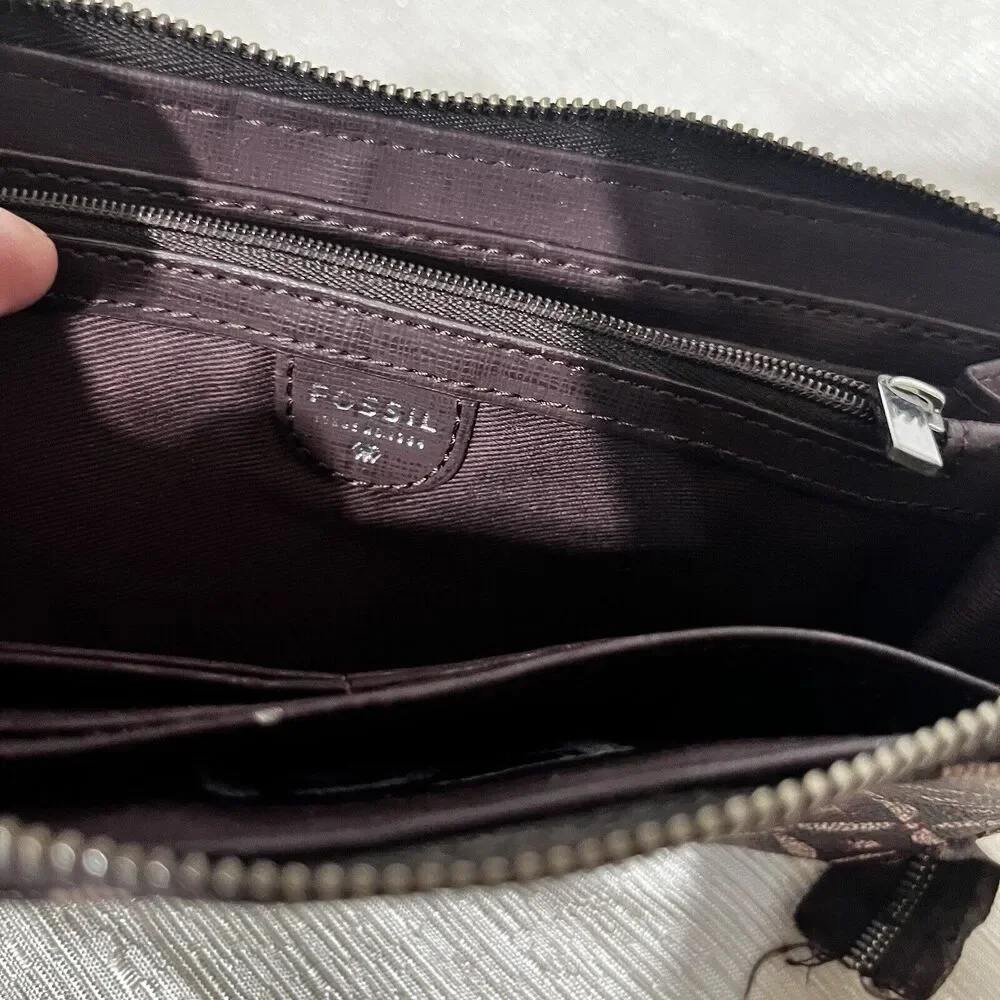 Fossil Leather Wallet Zip Around Burgundy Geometric Slim Clutch Bifold Organizer